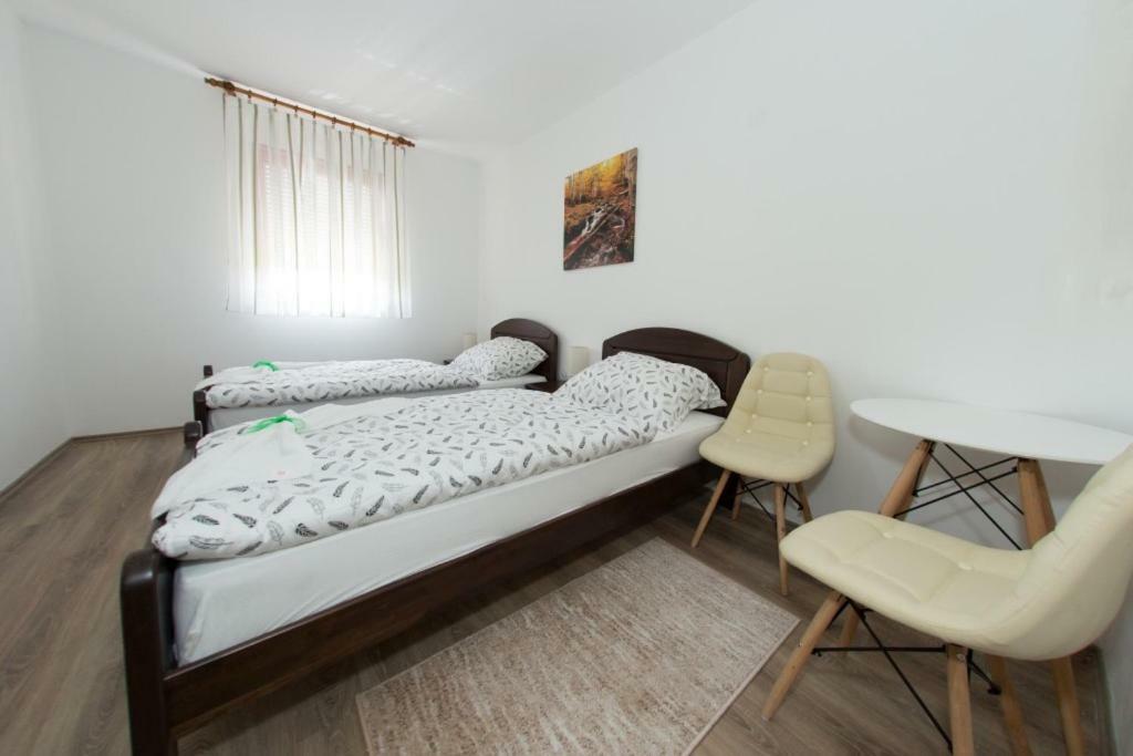 Villa Kuca Za Odmor Marija Vrhovine Esterno foto